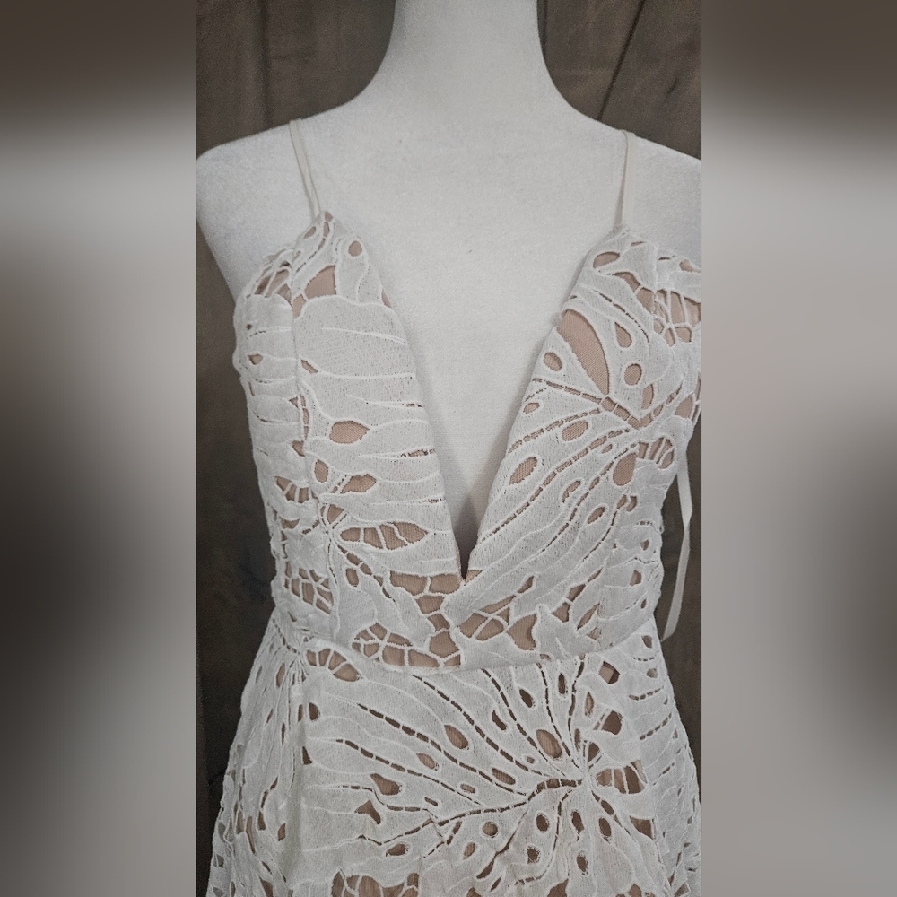 Hello Molly Sunset Dance White Lace High Low Maxi Dress Size 10 NWT - Picture 7 of 16
